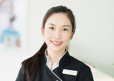 Dr Carmen Au
